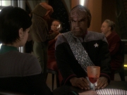 extant_StarTrek_DS9_7x22-TackingIntoTheWind_2153.jpg