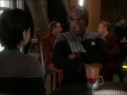 extant_StarTrek_DS9_7x22-TackingIntoTheWind_2270.jpg