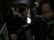 extant_StarTrek_DS9_7x22-TackingIntoTheWind_2448.jpg