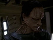 extant_StarTrek_DS9_7x22-TackingIntoTheWind_2454.jpg