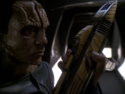 extant_StarTrek_DS9_7x22-TackingIntoTheWind_2458.jpg