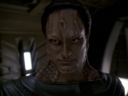 extant_StarTrek_DS9_7x22-TackingIntoTheWind_2470.jpg