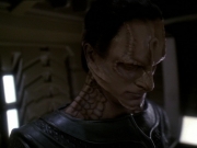 extant_StarTrek_DS9_7x22-TackingIntoTheWind_2471.jpg