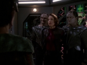 Filename=extant_StarTrek_DS9_7x22-TackingIntoTheWind_2524.jpg
Filesize=151KiB
Dimensions=1200x900
Date added=Jan 22, 2020 extant_StarTrek_DS9_7x22-TackingIntoTheWind_2524.jpg