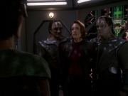 Filename=extant_StarTrek_DS9_7x22-TackingIntoTheWind_2525.jpg
Filesize=148KiB
Dimensions=1200x900
Date added=Jan 22, 2020 extant_StarTrek_DS9_7x22-TackingIntoTheWind_2525.jpg