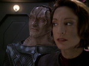 extant_StarTrek_DS9_7x22-TackingIntoTheWind_2539.jpg