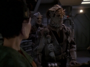 extant_StarTrek_DS9_7x22-TackingIntoTheWind_2544.jpg