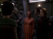 extant_StarTrek_DS9_7x22-TackingIntoTheWind_2564.jpg
