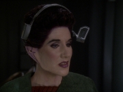 extant_StarTrek_DS9_7x22-TackingIntoTheWind_2566.jpg