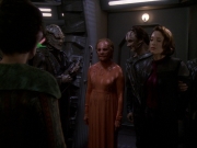 extant_StarTrek_DS9_7x22-TackingIntoTheWind_2585.jpg