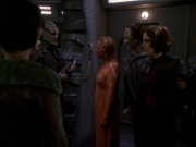 Filename=extant_StarTrek_DS9_7x22-TackingIntoTheWind_2595.jpg
Filesize=140KiB
Dimensions=1200x900
Date added=Jan 22, 2020 extant_StarTrek_DS9_7x22-TackingIntoTheWind_2595.jpg