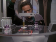 Filename=extant_StarTrek_DS9_7x22-TackingIntoTheWind_2818.jpg
Filesize=147KiB
Dimensions=1200x900
Date added=Jan 22, 2020 extant_StarTrek_DS9_7x22-TackingIntoTheWind_2818.jpg