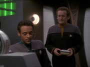 Filename=extant_StarTrek_DS9_7x22-TackingIntoTheWind_2834.jpg
Filesize=137KiB
Dimensions=1200x900
Date added=Jan 22, 2020 extant_StarTrek_DS9_7x22-TackingIntoTheWind_2834.jpg