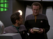 Filename=extant_StarTrek_DS9_7x22-TackingIntoTheWind_2837.jpg
Filesize=139KiB
Dimensions=1200x900
Date added=Jan 22, 2020 extant_StarTrek_DS9_7x22-TackingIntoTheWind_2837.jpg