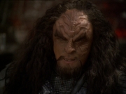 extant_StarTrek_DS9_7x22-TackingIntoTheWind_2990.jpg