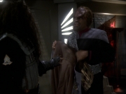 Filename=extant_StarTrek_DS9_7x22-TackingIntoTheWind_3358.jpg
Filesize=139KiB
Dimensions=1200x900
Date added=Jan 22, 2020 extant_StarTrek_DS9_7x22-TackingIntoTheWind_3358.jpg