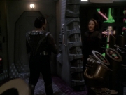 Filename=extant_StarTrek_DS9_7x22-TackingIntoTheWind_3398.jpg
Filesize=154KiB
Dimensions=1200x900
Date added=Jan 22, 2020 extant_StarTrek_DS9_7x22-TackingIntoTheWind_3398.jpg