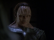 extant_StarTrek_DS9_7x22-TackingIntoTheWind_3404.jpg