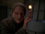 extant_StarTrek_DS9_7x22-TackingIntoTheWind_3415.jpg
