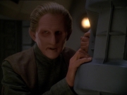 extant_StarTrek_DS9_7x22-TackingIntoTheWind_3419.jpg