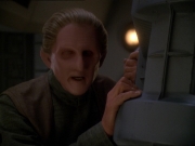 extant_StarTrek_DS9_7x22-TackingIntoTheWind_3420.jpg