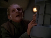 extant_StarTrek_DS9_7x22-TackingIntoTheWind_3421.jpg