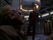 extant_StarTrek_DS9_7x22-TackingIntoTheWind_3428.jpg