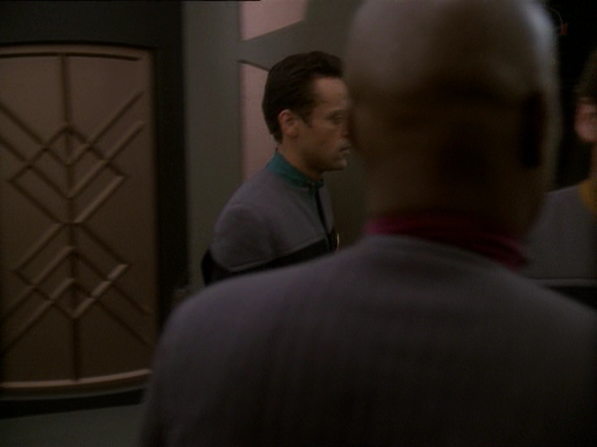 extant_StarTrek_DS9_7x23-ExtremeMeasures_0342.jpg