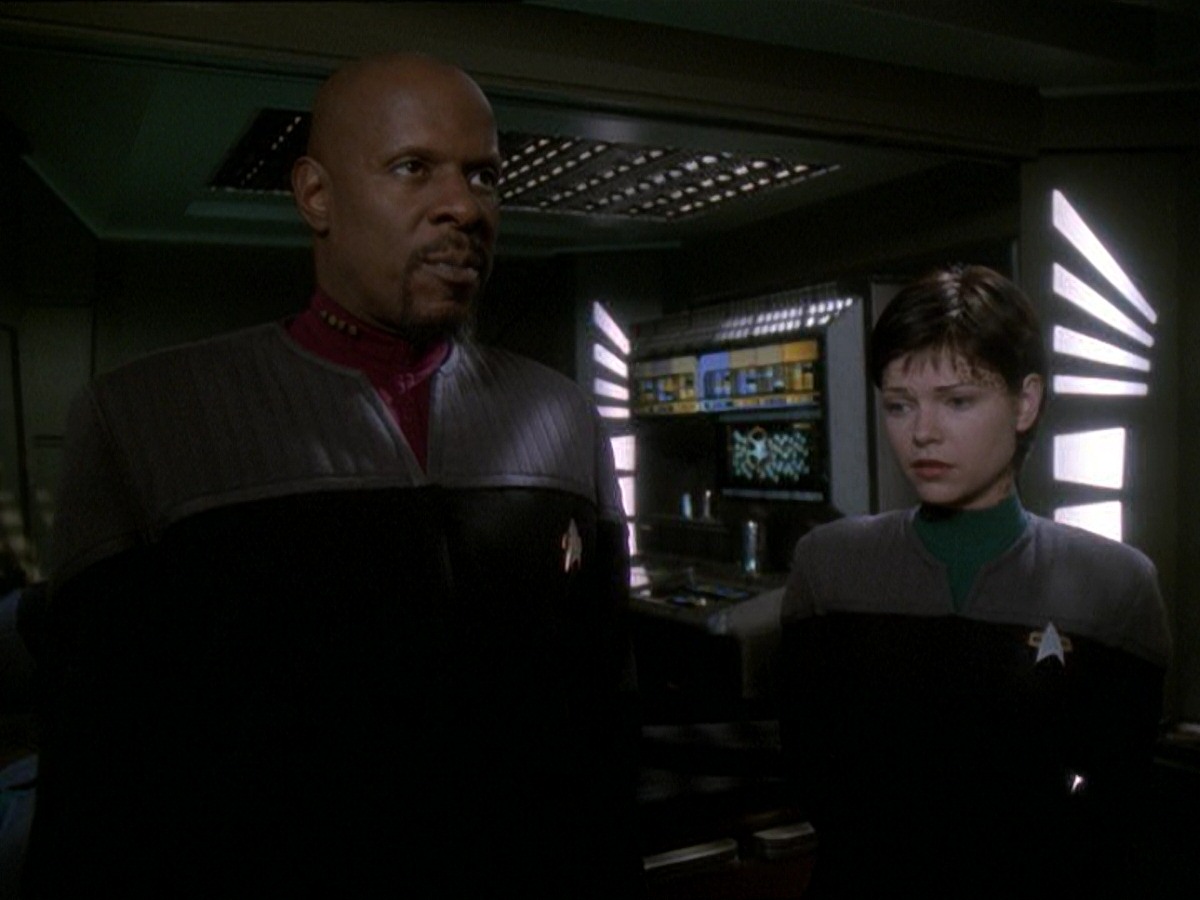 extant_StarTrek_DS9_7x23-ExtremeMeasures_2435.jpg