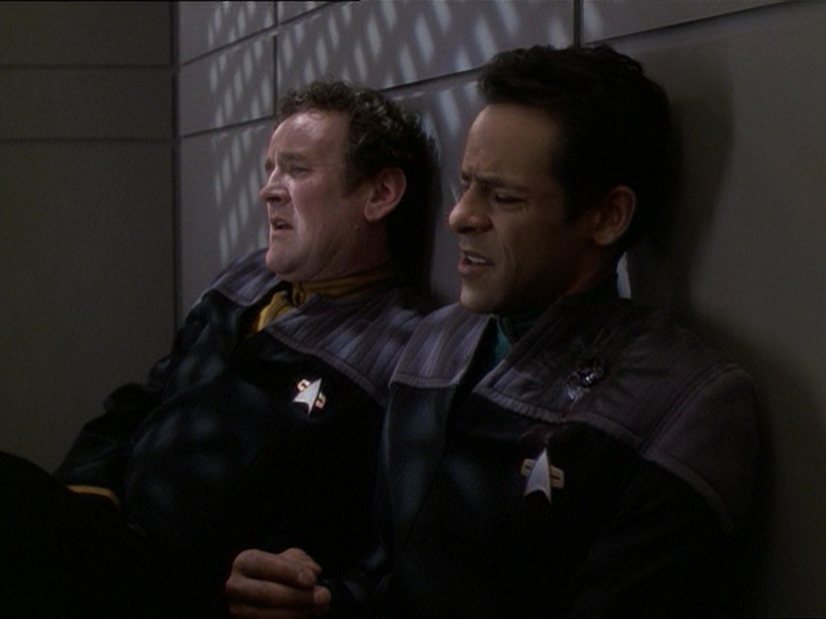 extant_StarTrek_DS9_7x23-ExtremeMeasures_2626.jpg