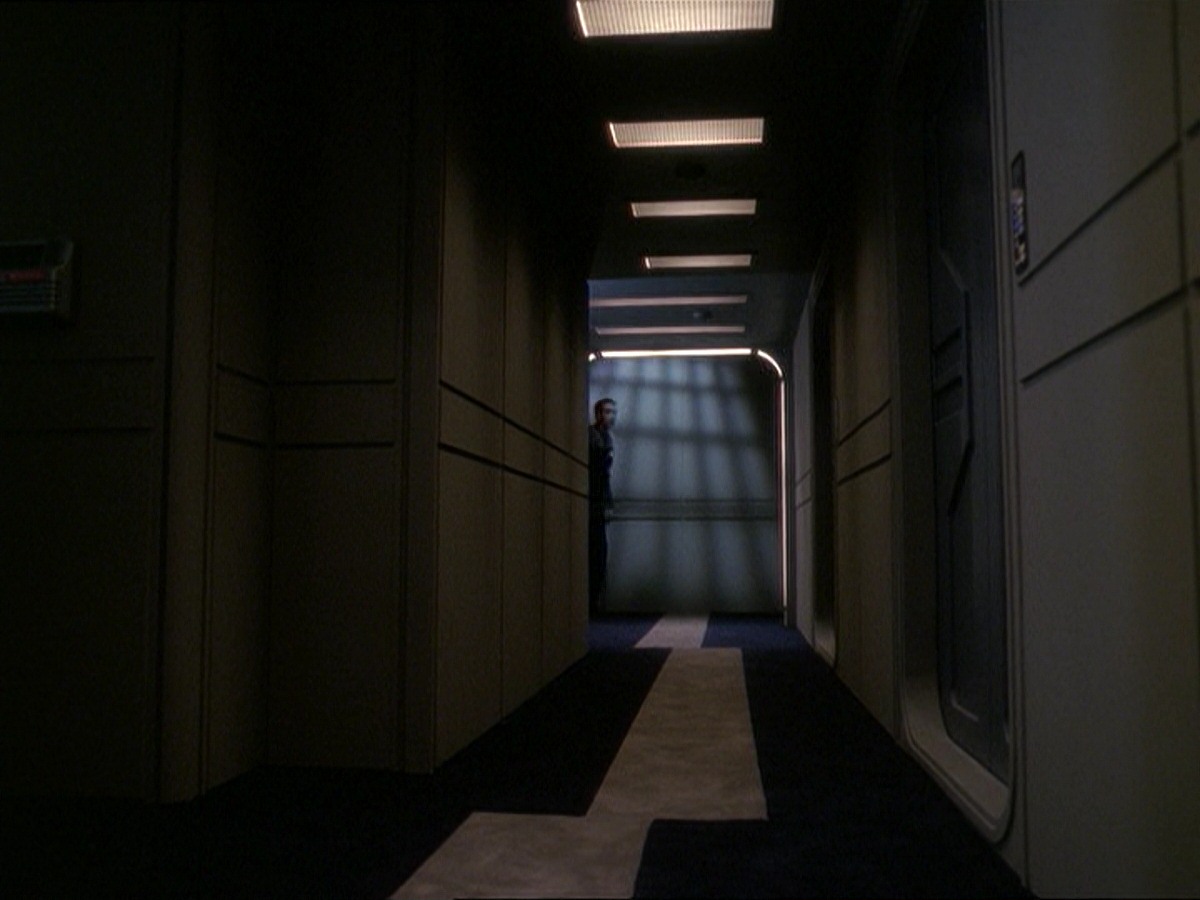 extant_StarTrek_DS9_7x23-ExtremeMeasures_3170.jpg