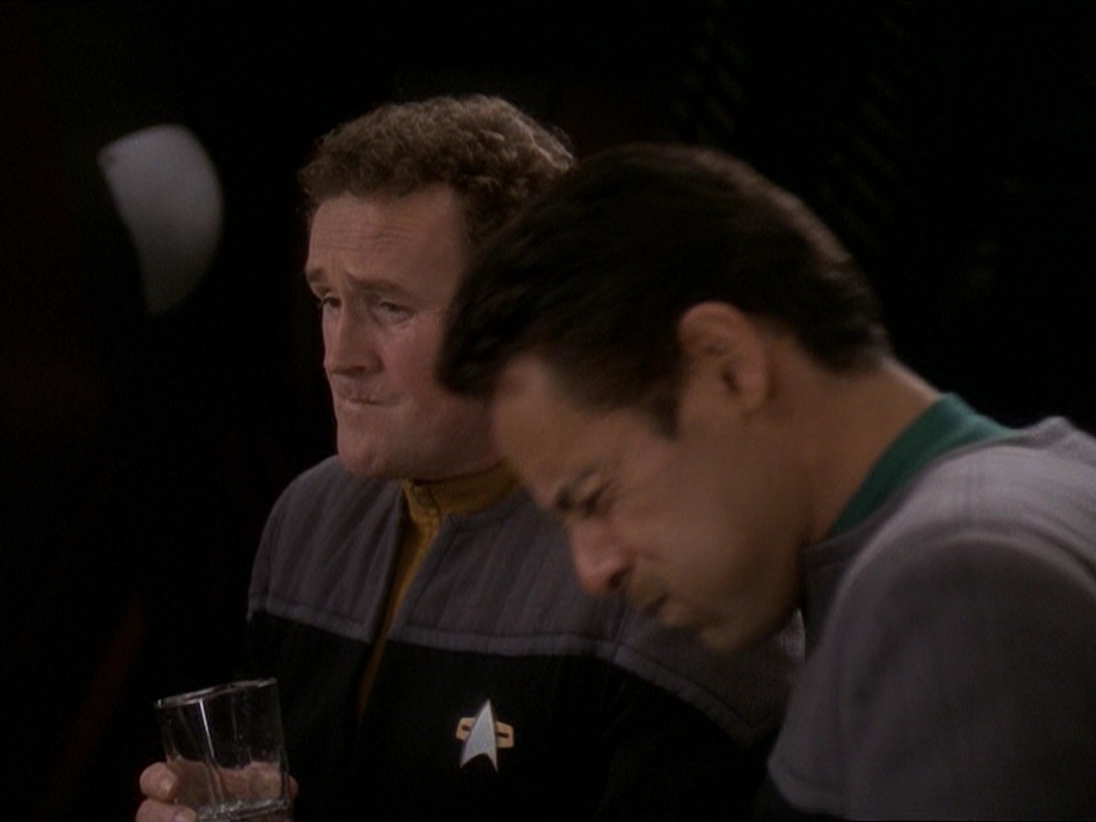 extant_StarTrek_DS9_7x23-ExtremeMeasures_3673.jpg