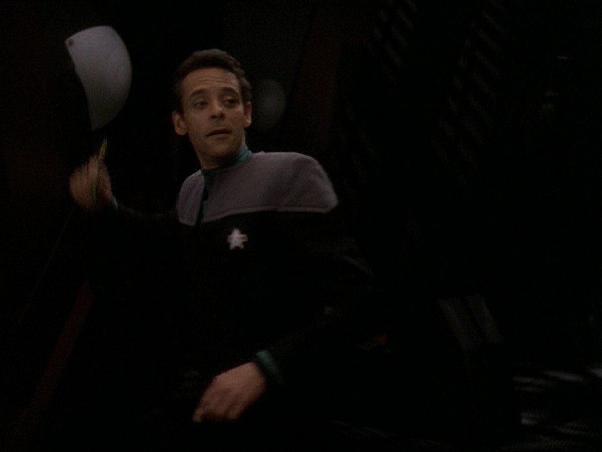 extant_StarTrek_DS9_7x23-ExtremeMeasures_3714.jpg