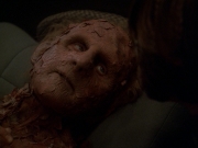 extant_StarTrek_DS9_7x23-ExtremeMeasures_0129.jpg