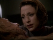extant_StarTrek_DS9_7x23-ExtremeMeasures_0130.jpg