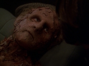 extant_StarTrek_DS9_7x23-ExtremeMeasures_0152.jpg