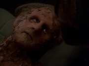 extant_StarTrek_DS9_7x23-ExtremeMeasures_0155.jpg