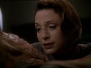 extant_StarTrek_DS9_7x23-ExtremeMeasures_0161.jpg
