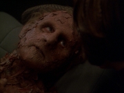 extant_StarTrek_DS9_7x23-ExtremeMeasures_0166.jpg