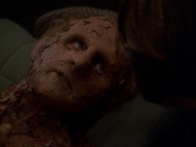 extant_StarTrek_DS9_7x23-ExtremeMeasures_0167.jpg