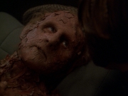 extant_StarTrek_DS9_7x23-ExtremeMeasures_0168.jpg