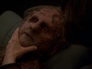 Filename=extant_StarTrek_DS9_7x23-ExtremeMeasures_0290.jpg
Filesize=140KiB
Dimensions=1200x900
Date added=Jan 22, 2020 extant_StarTrek_DS9_7x23-ExtremeMeasures_0290.jpg