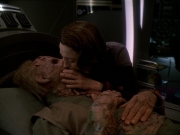 extant_StarTrek_DS9_7x23-ExtremeMeasures_0303.jpg