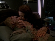 extant_StarTrek_DS9_7x23-ExtremeMeasures_0308.jpg