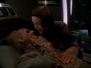 extant_StarTrek_DS9_7x23-ExtremeMeasures_0314.jpg