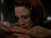 extant_StarTrek_DS9_7x23-ExtremeMeasures_0327.jpg