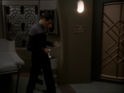 Filename=extant_StarTrek_DS9_7x23-ExtremeMeasures_0339.jpg
Filesize=134KiB
Dimensions=1200x900
Date added=Jan 22, 2020 extant_StarTrek_DS9_7x23-ExtremeMeasures_0339.jpg