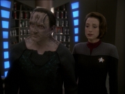 Filename=extant_StarTrek_DS9_7x23-ExtremeMeasures_0357.jpg
Filesize=139KiB
Dimensions=1200x900
Date added=Jan 22, 2020 extant_StarTrek_DS9_7x23-ExtremeMeasures_0357.jpg
