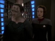 Filename=extant_StarTrek_DS9_7x23-ExtremeMeasures_0365.jpg
Filesize=139KiB
Dimensions=1200x900
Date added=Jan 22, 2020 extant_StarTrek_DS9_7x23-ExtremeMeasures_0365.jpg