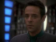 extant_StarTrek_DS9_7x23-ExtremeMeasures_0507.jpg
